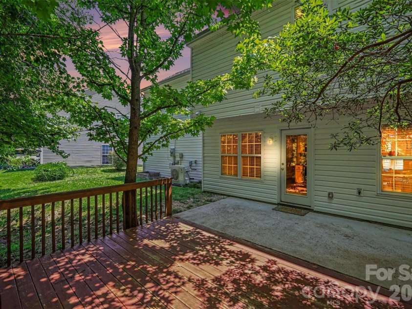 705 Pawley Drive, Charlotte, NC 28214.  MLS# CAR4383545, YatesRealty ID 30710. 