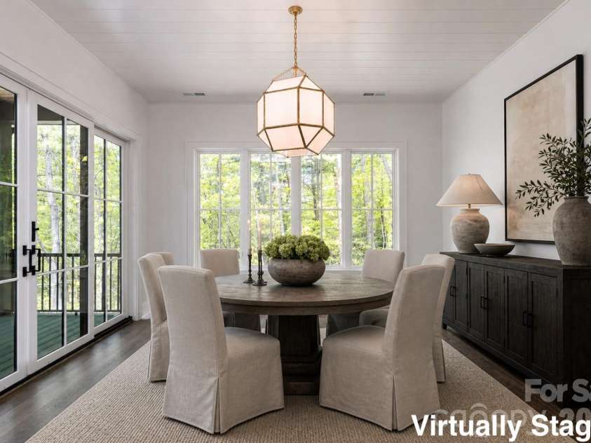 99 Little Cherokee Ridge, Hendersonville, NC 28739.  MLS# CAR4375910, YatesRealty ID 30711. Dining Room