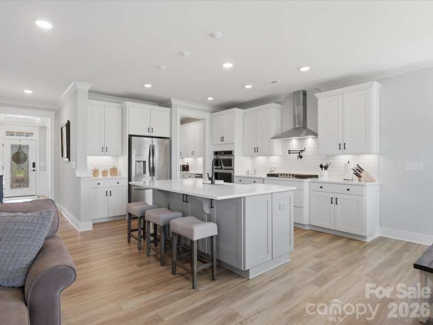 852 Yucatan Drive, Waxhaw, NC 28173.  MLS# CAR4381721, YatesRealty ID 30712. 