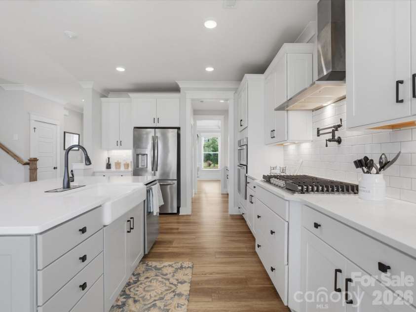 852 Yucatan Drive, Waxhaw, NC 28173.  MLS# CAR4381721, YatesRealty ID 30712. 
