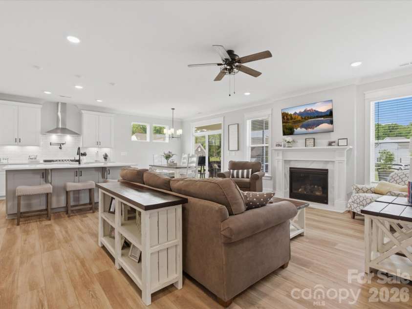 852 Yucatan Drive, Waxhaw, NC 28173.  MLS# CAR4381721, YatesRealty ID 30712. 