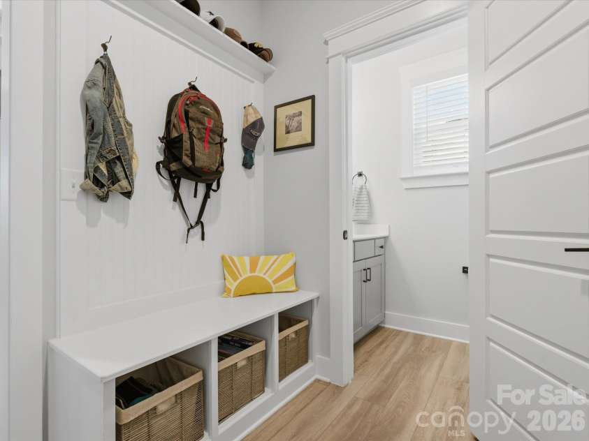 852 Yucatan Drive, Waxhaw, NC 28173.  MLS# CAR4381721, YatesRealty ID 30712. 