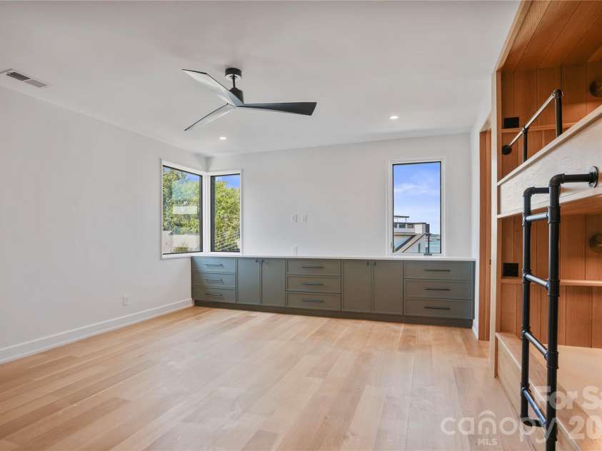 22554 John Gamble Road, Cornelius, NC 28031.  MLS# CAR4388658, YatesRealty ID 30713. Bunk room 