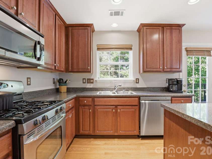 120 Scanlon Road, Mooresville, NC 28115.  MLS# CAR4381391, YatesRealty ID 30714. 