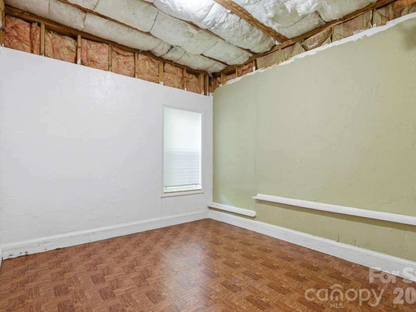 120 Scanlon Road, Mooresville, NC 28115.  MLS# CAR4381391, YatesRealty ID 30714. 