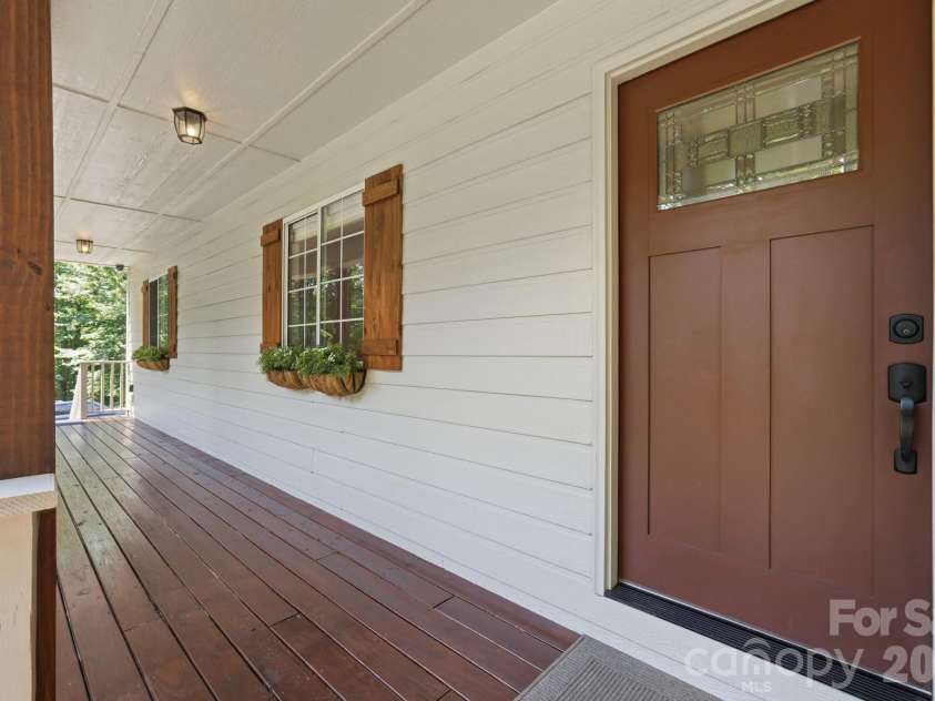 3673 Dockside Lane, Sherrills Ford, NC 28673.  MLS# CAR4384582, YatesRealty ID 30715. 