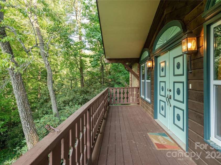 232 Stone Brook Drive, Hendersonville, NC 28791.  MLS# CAR4280883, YatesRealty ID 30718. 