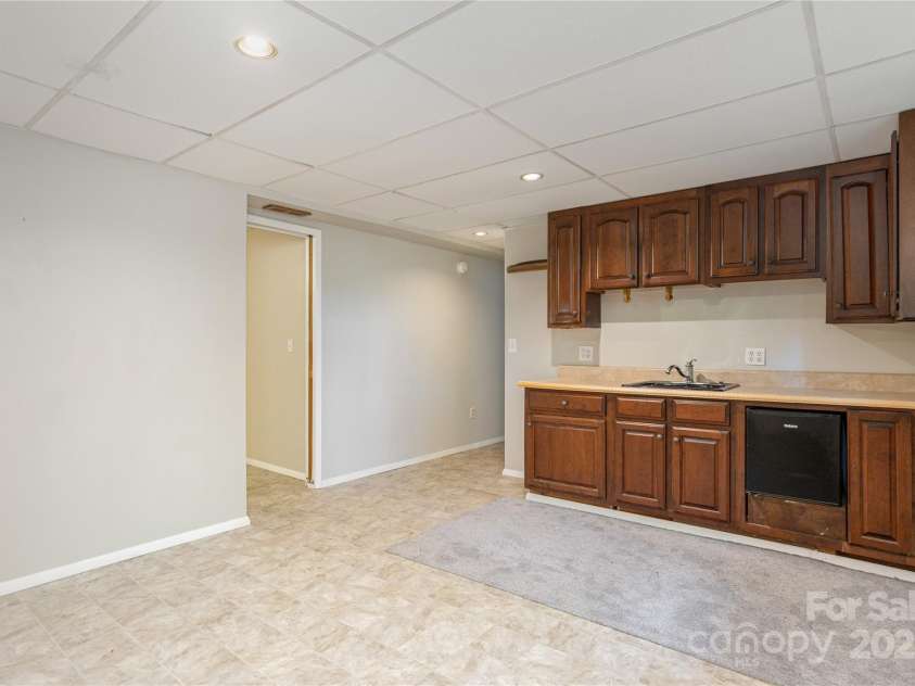 232 Stone Brook Drive, Hendersonville, NC 28791.  MLS# CAR4280883, YatesRealty ID 30718. 