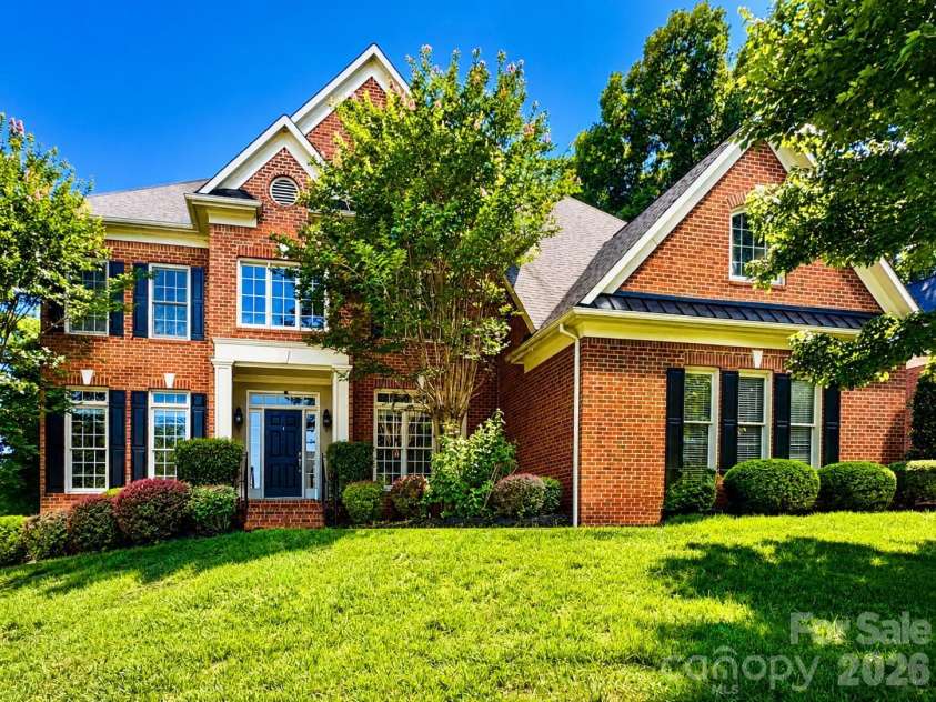7010 Stanbury Drive, Matthews, NC 28104.  MLS# CAR4391261, YatesRealty ID 30719. 