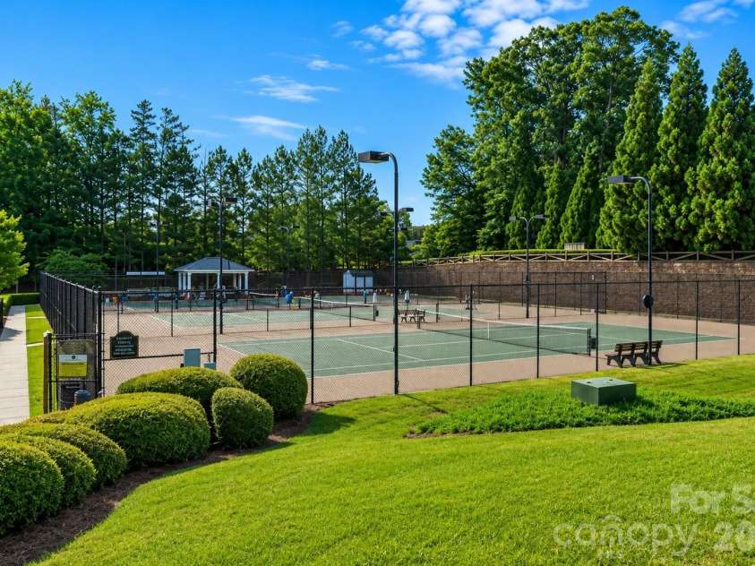 7010 Stanbury Drive, Matthews, NC 28104.  MLS# CAR4391261, YatesRealty ID 30719. 