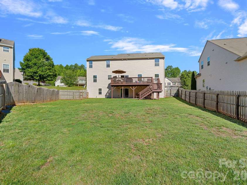 442 Almora Loop, Mooresville, NC 28115.  MLS# CAR4385982, YatesRealty ID 30720. Backyard
