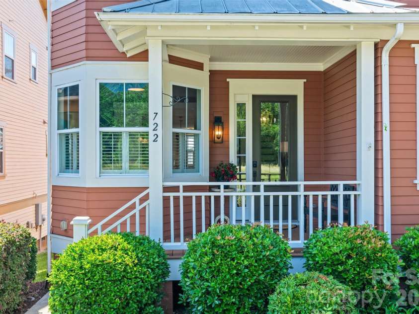 722 Waterscape Court, Rock Hill, SC 29730.  MLS# CAR4392226, YatesRealty ID 30721. 