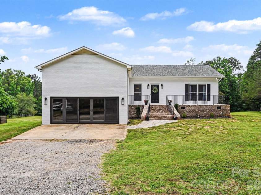 1380 Saddle Drive, York, SC 29745.  MLS# CAR4389573, YatesRealty ID 30722. 