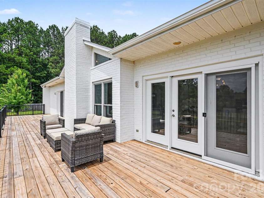 1380 Saddle Drive, York, SC 29745.  MLS# CAR4389573, YatesRealty ID 30722. 