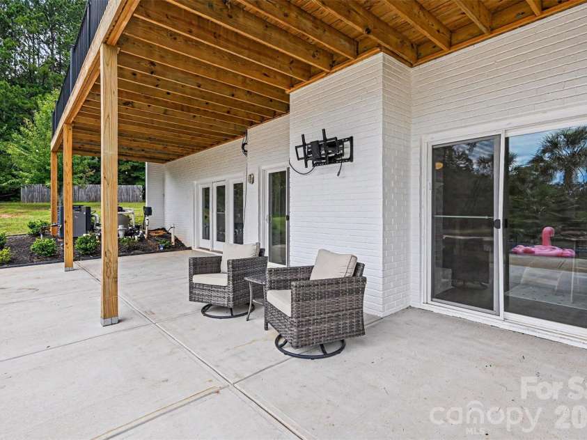 1380 Saddle Drive, York, SC 29745.  MLS# CAR4389573, YatesRealty ID 30722. 