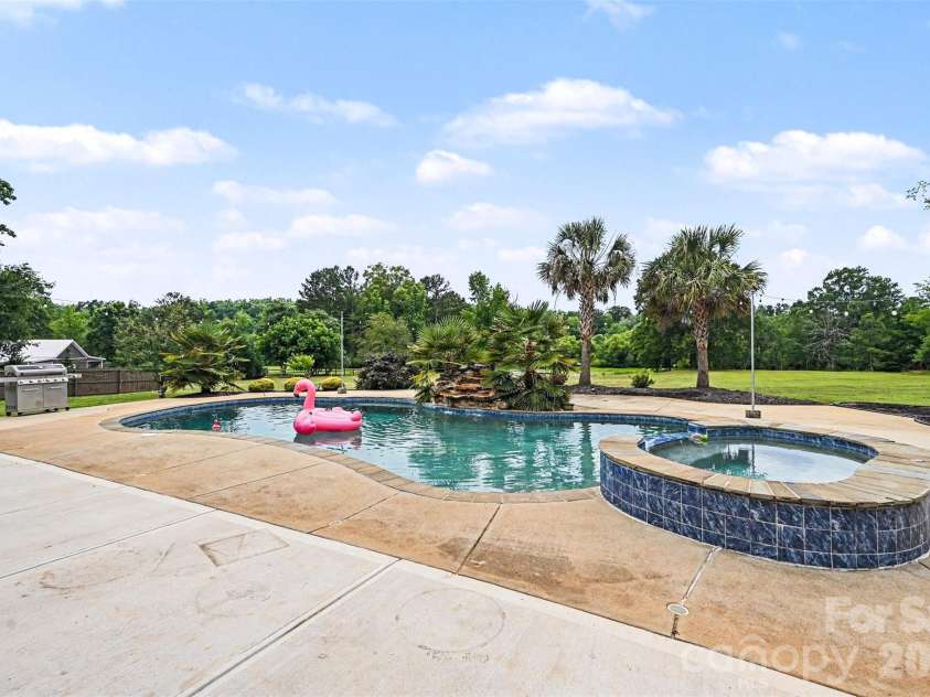 1380 Saddle Drive, York, SC 29745.  MLS# CAR4389573, YatesRealty ID 30722. 