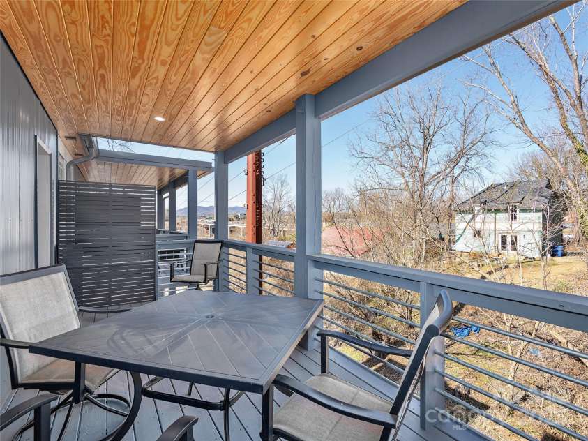 433 Haywood Street, Asheville, NC 28801.  MLS# CAR4231166, YatesRealty ID 30722. One of two balconies on upper levels.