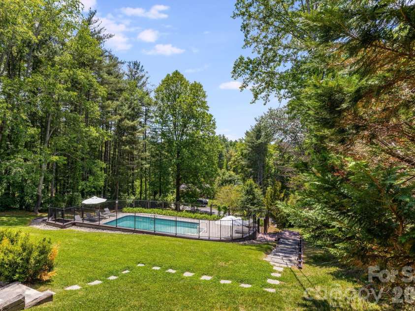 172 Amble Lane, Fletcher, NC 28732.  MLS# CAR4388988, YatesRealty ID 30723. 