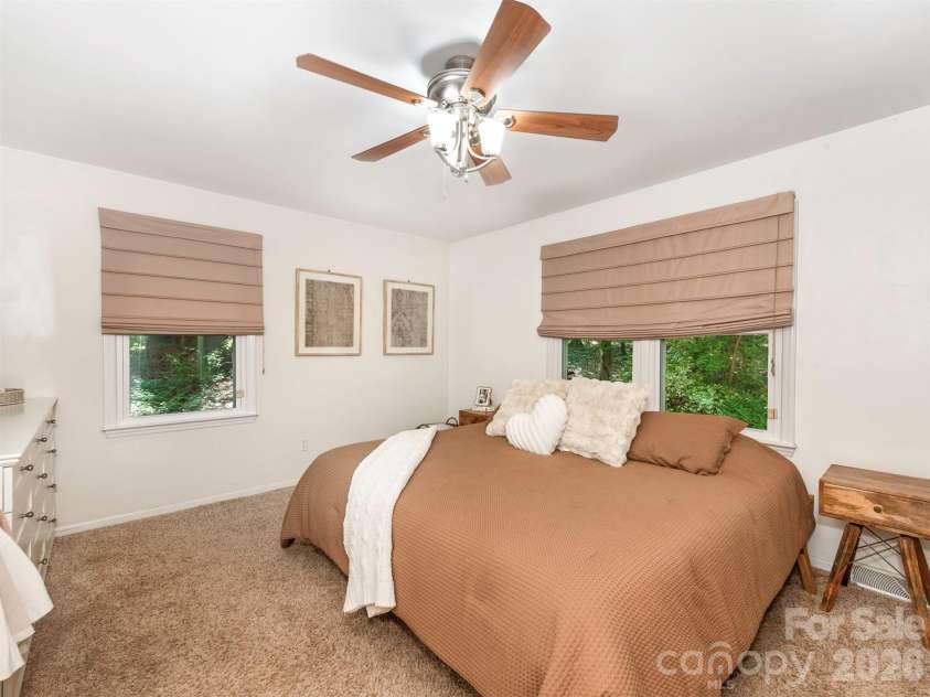 3814 Wonderland Drive, Matthews, NC 28104.  MLS# CAR4391845, YatesRealty ID 30724. Primary suite