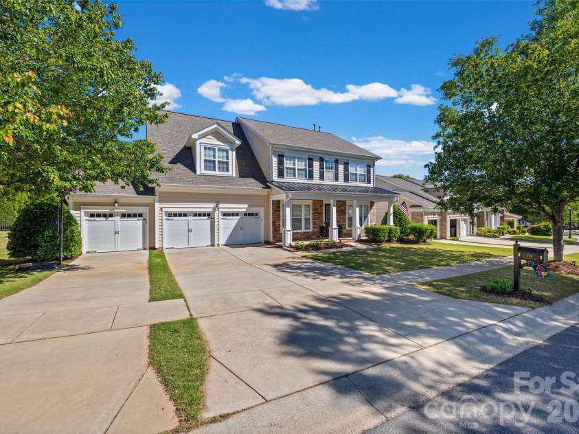 716 Quicksilver Trail, Fort Mill, SC 29708.  MLS# CAR4387893, YatesRealty ID 30725. 