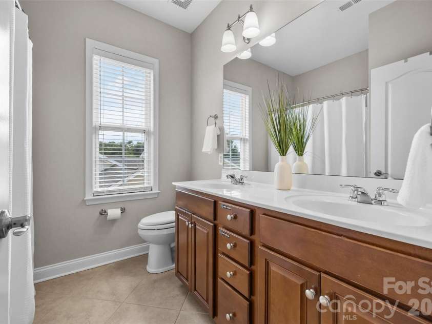 716 Quicksilver Trail, Fort Mill, SC 29708.  MLS# CAR4387893, YatesRealty ID 30725. 