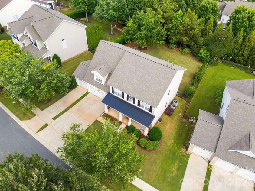716 Quicksilver Trail, Fort Mill, SC 29708.  MLS# CAR4387893, YatesRealty ID 30725. 