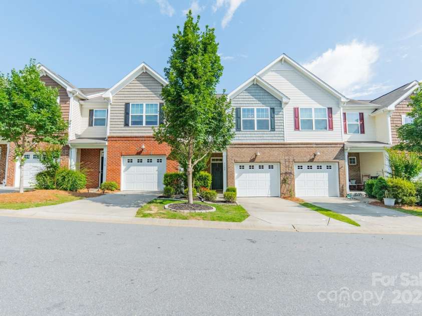 7308 Overmountain Drive, Rock Hill, SC 29732.  MLS# CAR4266030, YatesRealty ID 30726. 