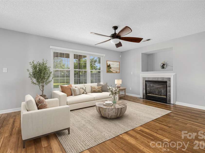 9535 Forest Path Drive, Charlotte, NC 28269.  MLS# CAR4388115, YatesRealty ID 30726. 