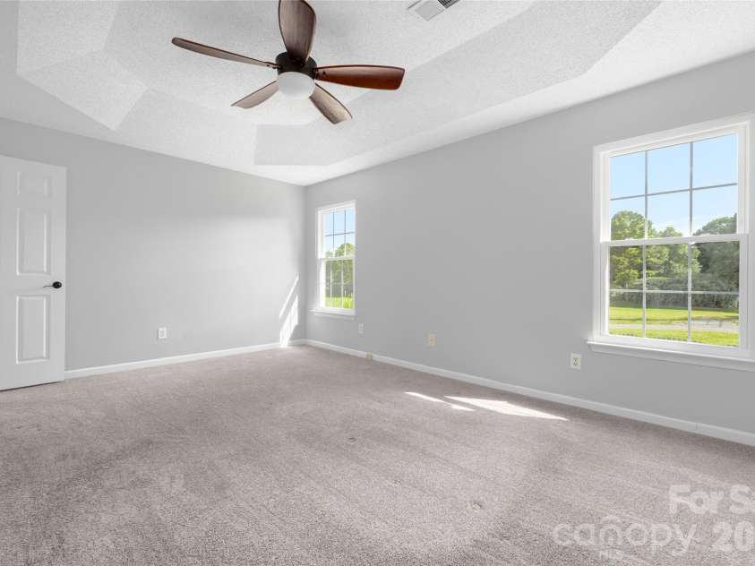 9535 Forest Path Drive, Charlotte, NC 28269.  MLS# CAR4388115, YatesRealty ID 30726. Primary bedroom