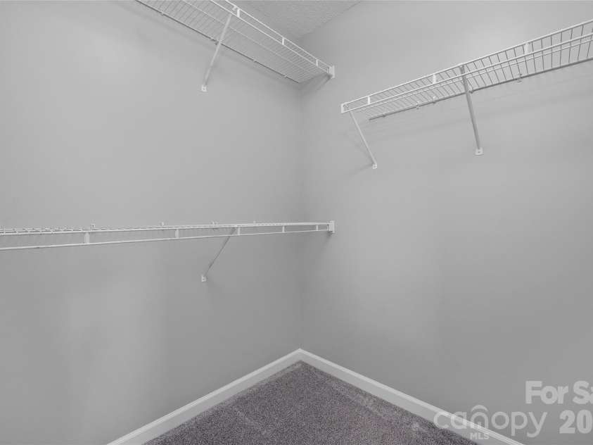9535 Forest Path Drive, Charlotte, NC 28269.  MLS# CAR4388115, YatesRealty ID 30726. Primary walk-in closet