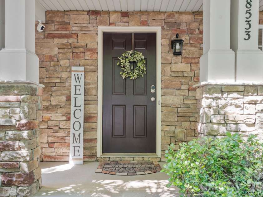 18533 The Commons Boulevard, Cornelius, NC 28031.  MLS# CAR4374906, YatesRealty ID 30727. 