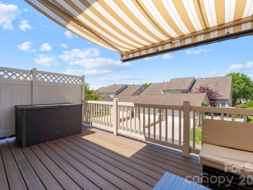 18533 The Commons Boulevard, Cornelius, NC 28031.  MLS# CAR4374906, YatesRealty ID 30727. 