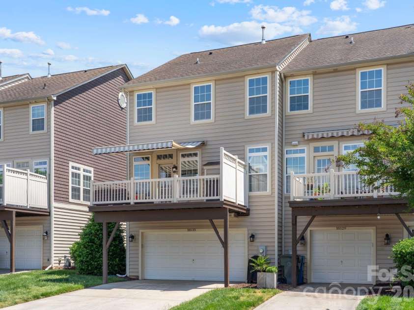 18533 The Commons Boulevard, Cornelius, NC 28031.  MLS# CAR4374906, YatesRealty ID 30727. 