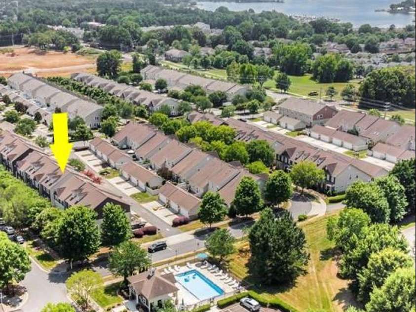 18533 The Commons Boulevard, Cornelius, NC 28031.  MLS# CAR4374906, YatesRealty ID 30727. Close to Community Pool & Lake Norman