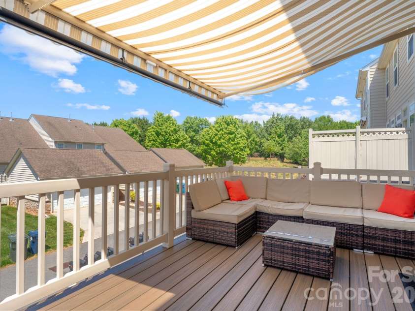 18533 The Commons Boulevard, Cornelius, NC 28031.  MLS# CAR4374906, YatesRealty ID 30727. Retractabel Awning