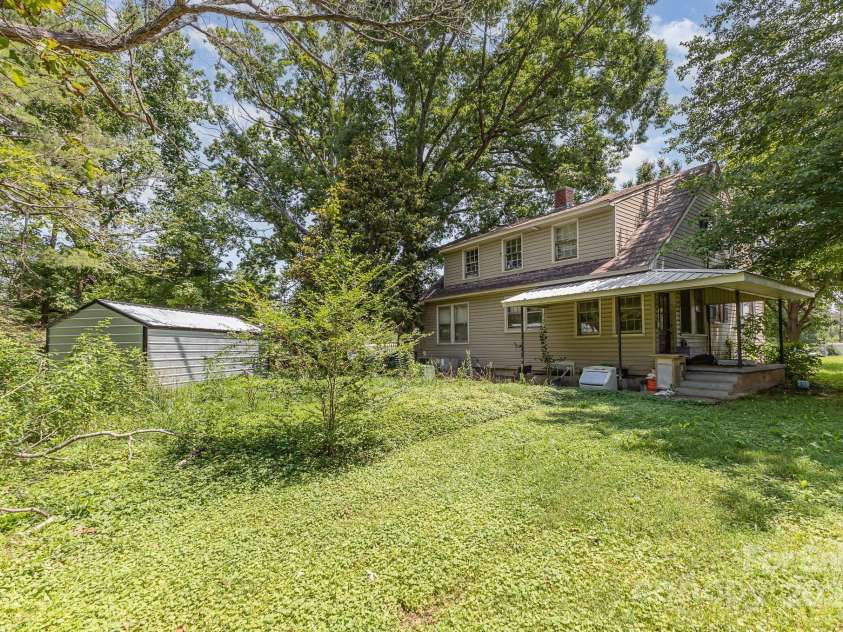 3891 Wilkesboro Highway, Statesville, NC 28625.  MLS# CAR4272069, YatesRealty ID 30727. 