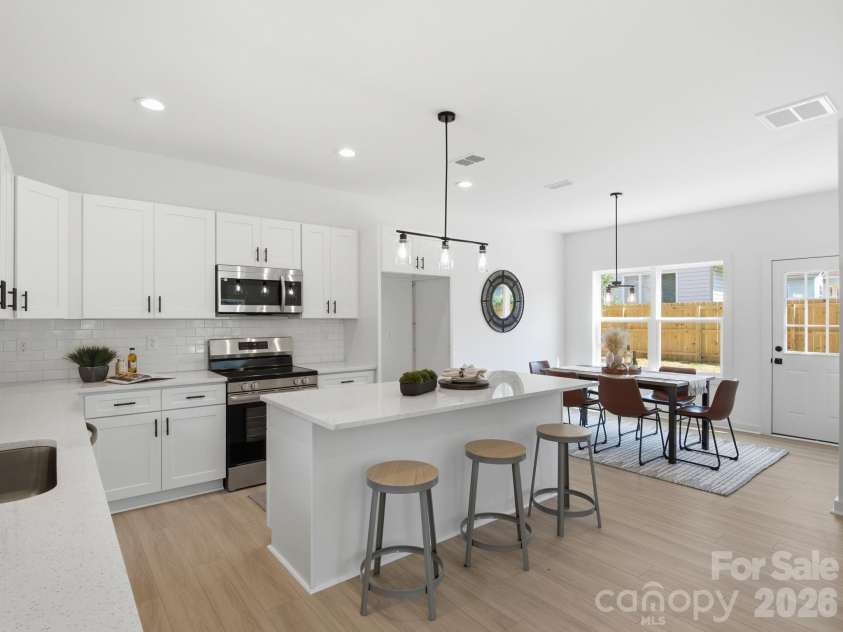 2802 Willow Street, Charlotte, NC 28208.  MLS# CAR4391010, YatesRealty ID 30728. 