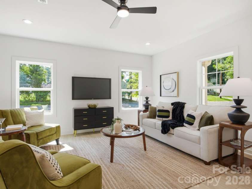 2802 Willow Street, Charlotte, NC 28208.  MLS# CAR4391010, YatesRealty ID 30728. 