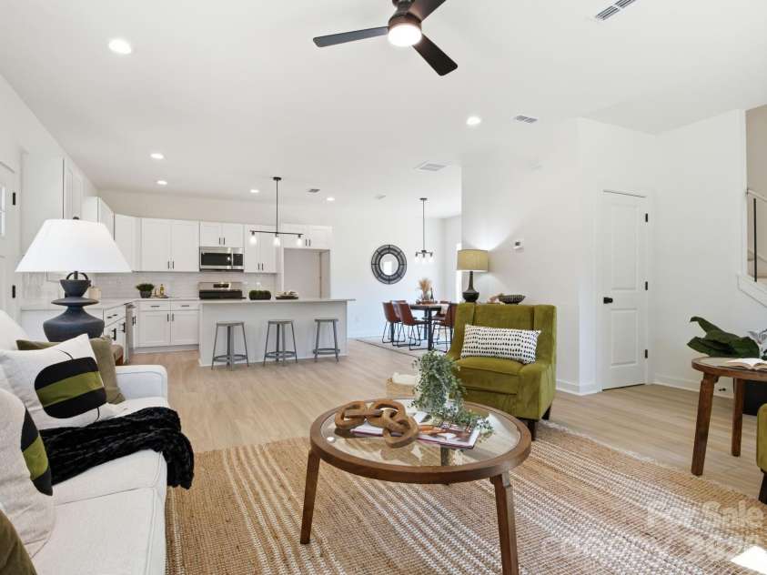 2802 Willow Street, Charlotte, NC 28208.  MLS# CAR4391010, YatesRealty ID 30728. 