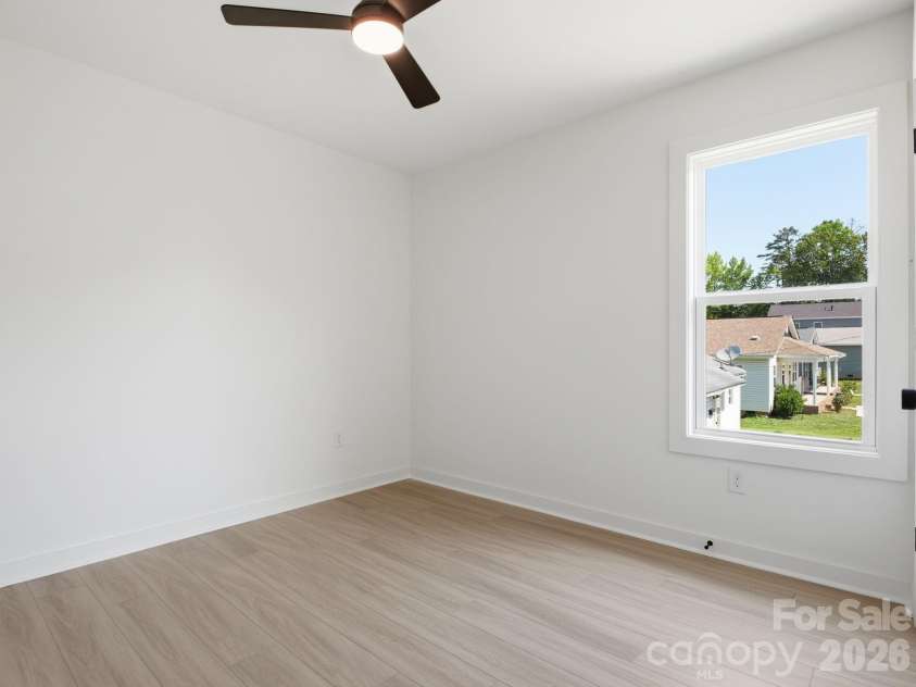 2802 Willow Street, Charlotte, NC 28208.  MLS# CAR4391010, YatesRealty ID 30728. 