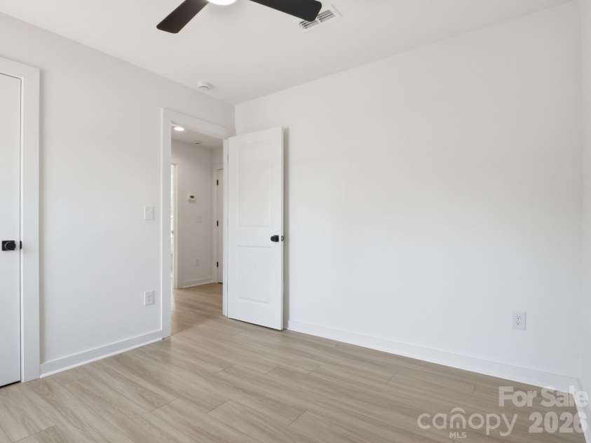 2802 Willow Street, Charlotte, NC 28208.  MLS# CAR4391010, YatesRealty ID 30728. 
