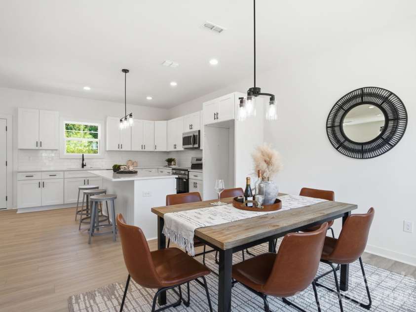 2802 Willow Street, Charlotte, NC 28208.  MLS# CAR4391010, YatesRealty ID 30728. 