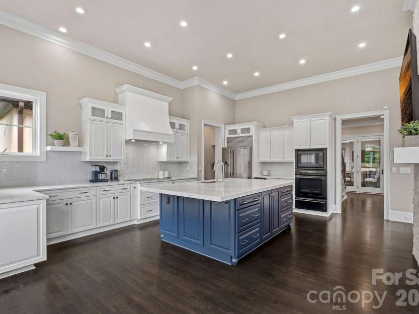 114 Thurstons Way, Mooresville, NC 28117.  MLS# CAR4393172, YatesRealty ID 30729. 