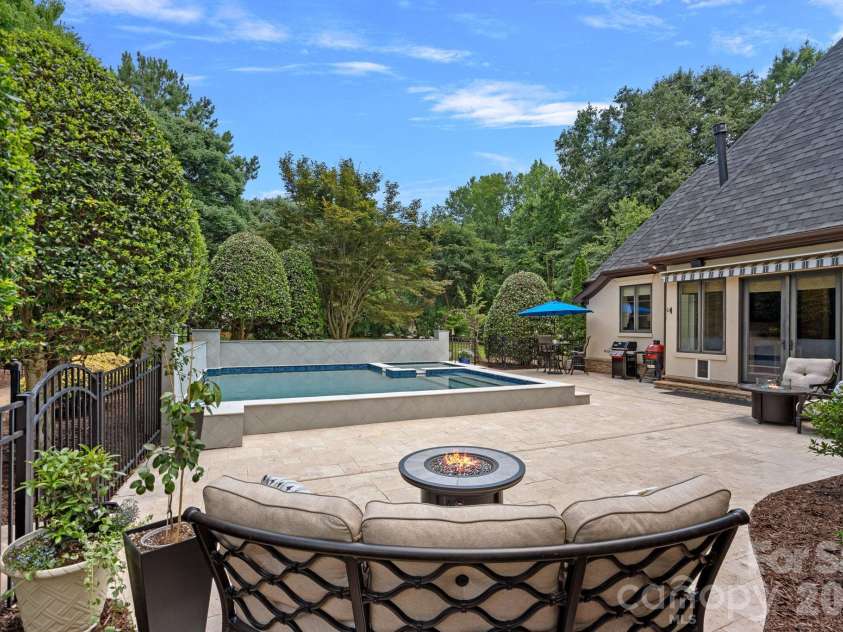 114 Thurstons Way, Mooresville, NC 28117.  MLS# CAR4393172, YatesRealty ID 30729. 