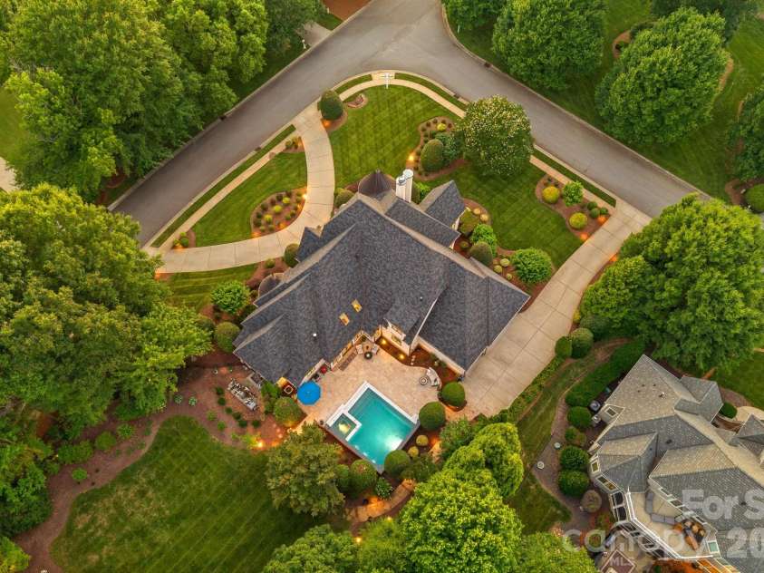 114 Thurstons Way, Mooresville, NC 28117.  MLS# CAR4393172, YatesRealty ID 30729. 