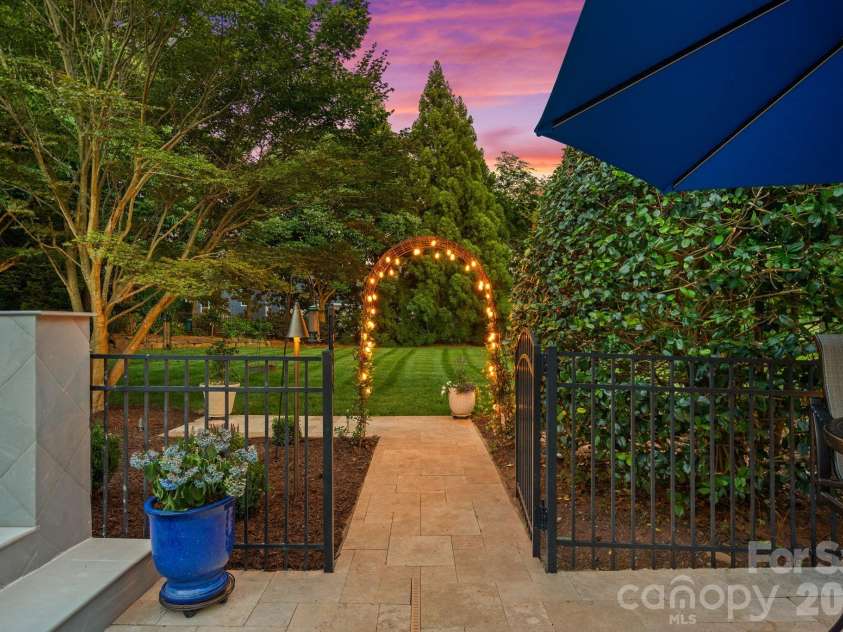 114 Thurstons Way, Mooresville, NC 28117.  MLS# CAR4393172, YatesRealty ID 30729. 