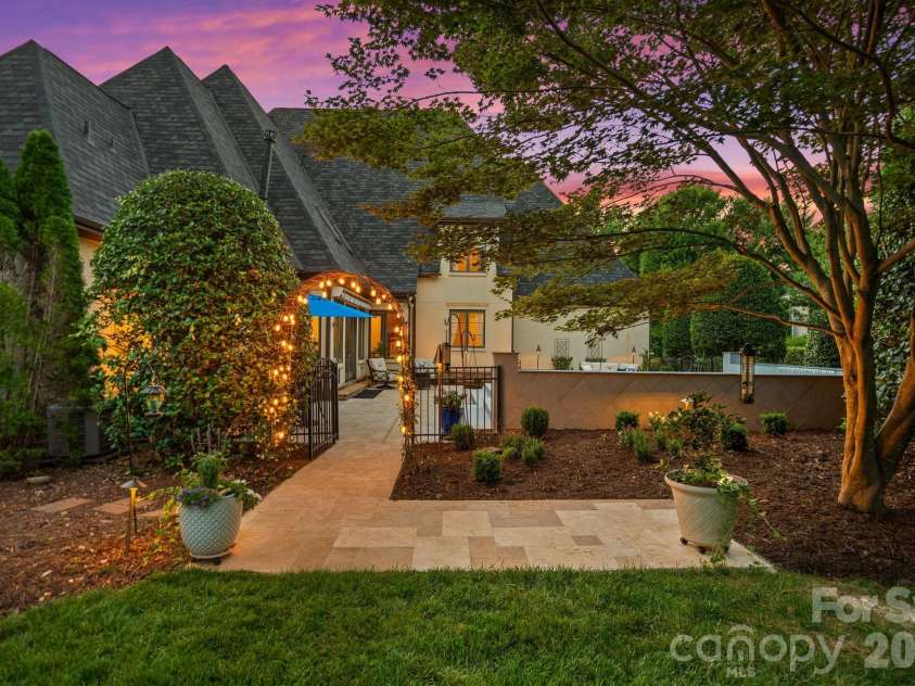 114 Thurstons Way, Mooresville, NC 28117.  MLS# CAR4393172, YatesRealty ID 30729. 