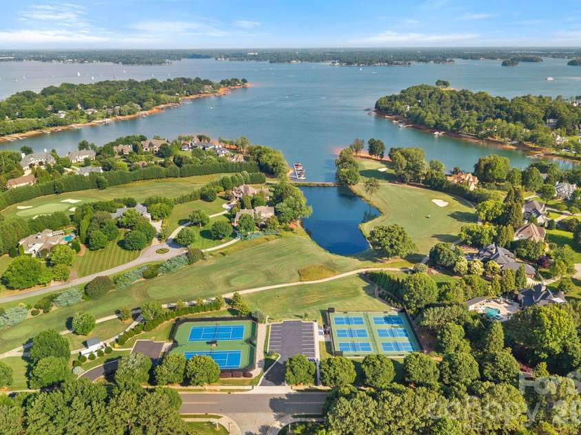 114 Thurstons Way, Mooresville, NC 28117.  MLS# CAR4393172, YatesRealty ID 30729. 