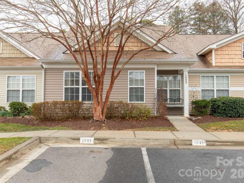 1333 Stoney Creek Lane, Fort Mill, SC 29707.  MLS# CAR4338383, YatesRealty ID 3073. 