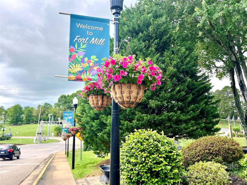 502 Tayberry Lane, Fort Mill, SC 29715.  MLS# CAR4263539, YatesRealty ID 30730. 